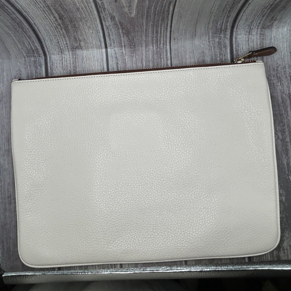 🧸NEW COACH Vandal Gummy Bear Large Leather Zip Clutch Pouch Bag Chalk/ Multi - Picture 5 of 13